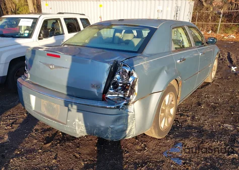 2009 Chrysler 300 Limited from USA, damaged, VIN 2C3KA33V69H543994